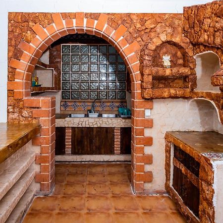 Vica Guest House Con Piscina En La Entrada De La Zona Hotelera Cancun Ngoại thất bức ảnh