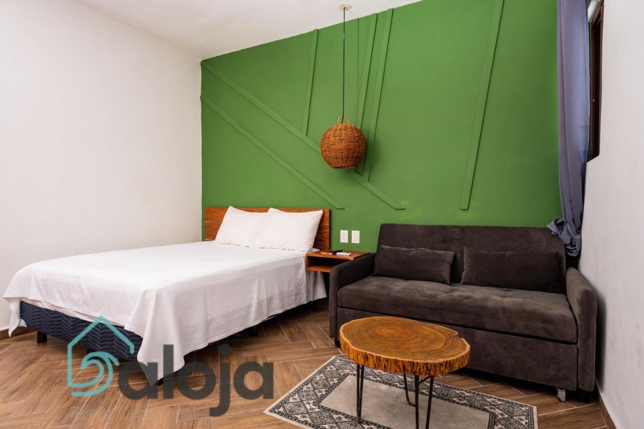 Vica Guest House Con Piscina En La Entrada De La Zona Hotelera Cancun Ngoại thất bức ảnh