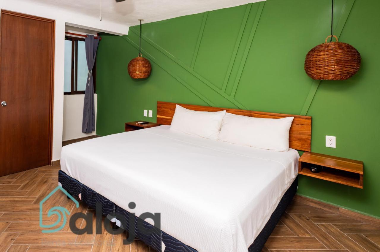Vica Guest House Con Piscina En La Entrada De La Zona Hotelera Cancun Ngoại thất bức ảnh