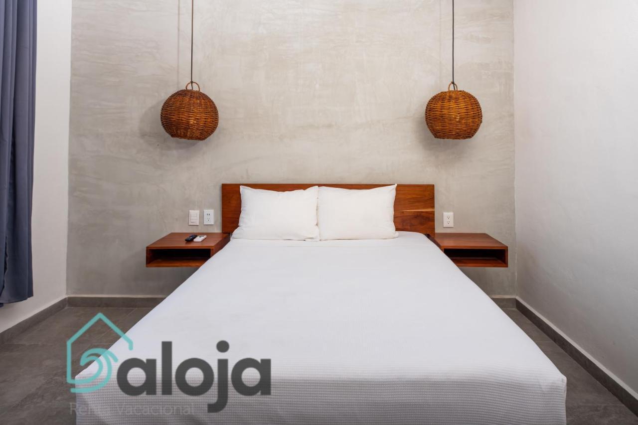 Vica Guest House Con Piscina En La Entrada De La Zona Hotelera Cancun Ngoại thất bức ảnh